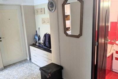 Apartament cu 2 camere decomandat în Între Lacuri