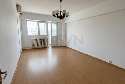 Apartament cu 4 camere decomandat în Amzei