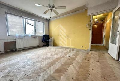 Apartament cu 3 camere semidecomandat în Șagului - 1