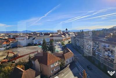 Apartament cu 3 camere semidecomandat în Central - 5