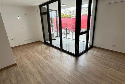 Apartament cu 2 camere semidecomandat în Central - 3