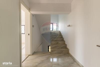 Casă cu 4 camere în Bucium - 7