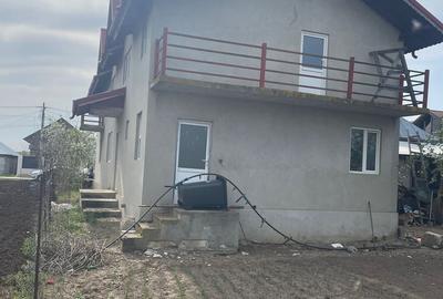 Casă cu 4 camere cu Teren 520 Mp în Poroschia