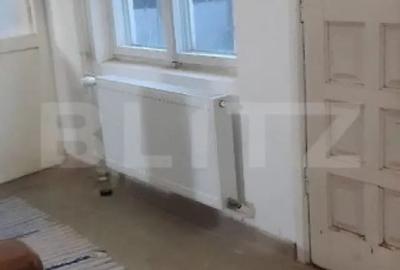 Casă cu 5 camere cu Teren 2348 Mp în Găești - 9