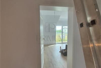 Duplex cu 4 camere cu Canalizare în Moșnița Nouă