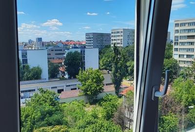 Apartament cu 3 camere decomandat în Mihai Bravu