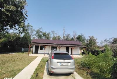 Casă cu 2 camere în Bolovani