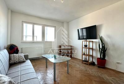 Apartament cu 3 camere decomandat, mobilat în Dacia
