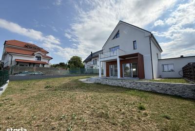 Casă cu 6 camere cu Teren 500 Mp în Feleacu