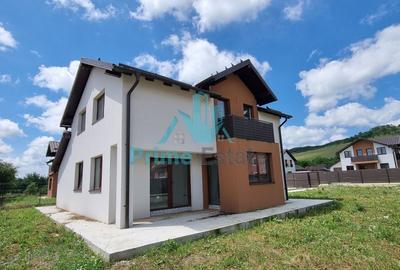Casă individuală cu 4 camere cu Canalizare în Jucu - 2
