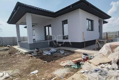Casă cu Teren 392 Mp în Clinceni - 2