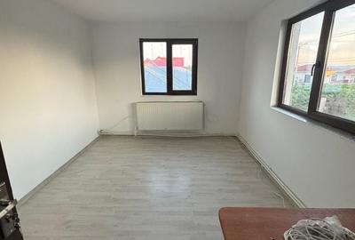 Casă cu 8 camere cu Teren 300 Mp în Ciurea - 13