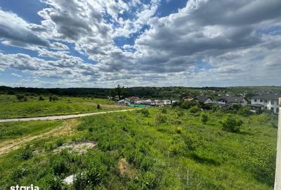Teren de 1077 mp, în Bârnova - 7