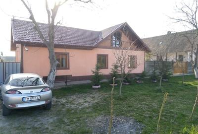 Casă cu 4 camere cu Teren 1300 Mp în Liebling