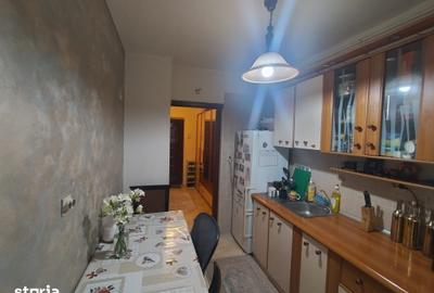 Apartament cu 2 camere decomandat, mobilat în Sălăjan