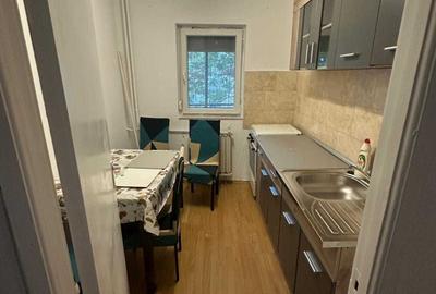 Apartament cu 3 camere decomandat în Exterior Vest - 4