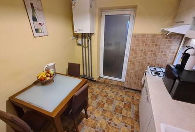 Apartament cu 3 camere decomandat în Galata - 6
