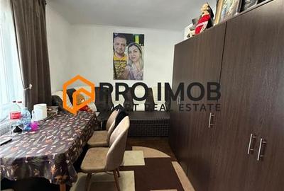 Apartament cu 3 camere decomandat, mobilat în Sud