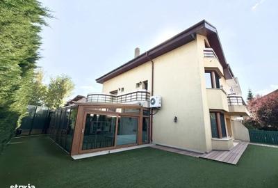 Casă cu 4 camere în Central