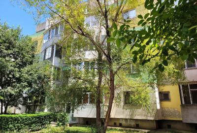 Apartament cu 2 camere decomandat în Poarta 6
