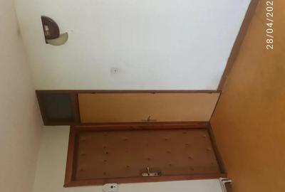 Apartament cu 3 camere decomandat în Central - 1