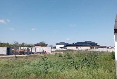 Teren de 1200 mp, în Central - 3
