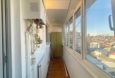 Apartament cu 2 camere decomandat în Piața Centrală