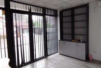 Spațiu comercial, de 20 mp, în Central - 1