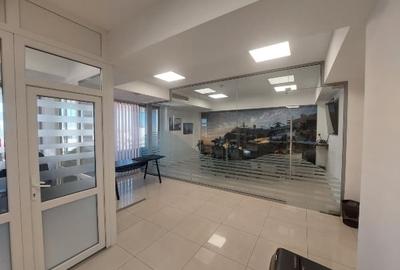 Birou, de 185 mp, în Central - 2