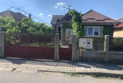 Casă cu 3 camere în Central - 1