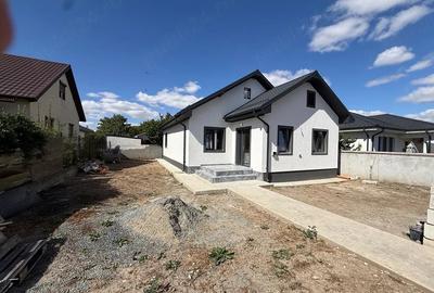 Casă cu Teren 340 Mp în Valu lui Traian