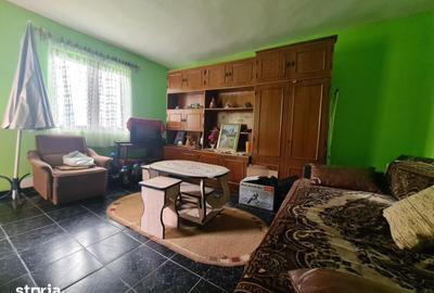 Casă cu 3 camere cu Teren 2586 Mp în Central - 8