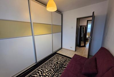 Apartament cu 3 camere semidecomandat, mobilat în Titan - 4