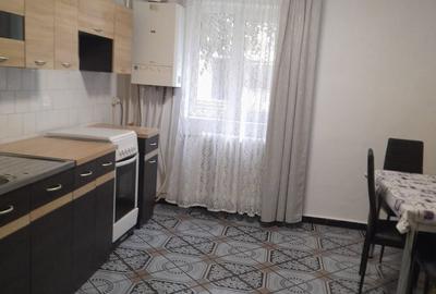 Apartament cu 2 camere semidecomandat, mobilat în Cetate - 1