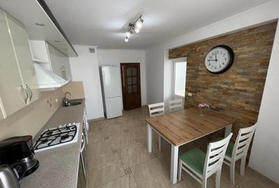 Apartament cu 2 camere decomandat în Central - 2
