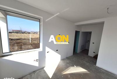Casă cu 4 camere în Micești