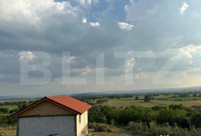 Casă cu 2 camere cu Teren 1400 Mp în Chimindia