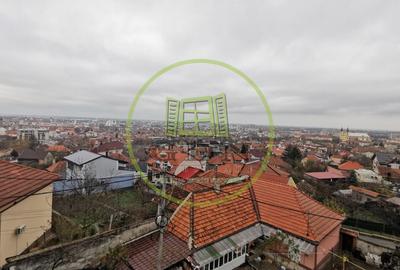Duplex cu 6 camere cu Teren 330 Mp în Iorga - 1