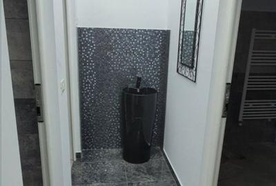 Spațiu comercial, de 120 mp, în Central