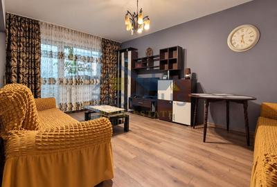 Apartament cu 3 camere decomandat, mobilat în P-ța Mihai Viteazu