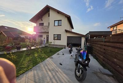 Casă cu Teren 500 Mp în Central