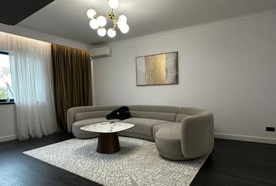 Apartament cu 3 camere decomandat, mobilat în Primăverii