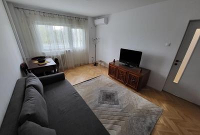 Apartament cu 3 camere decomandat în Politehnica