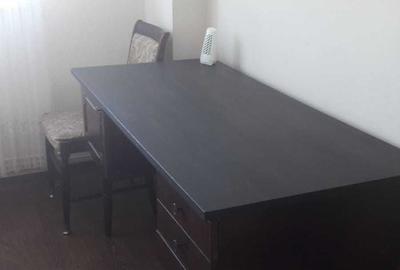 Apartament cu 3 camere decomandat în Exterior Vest