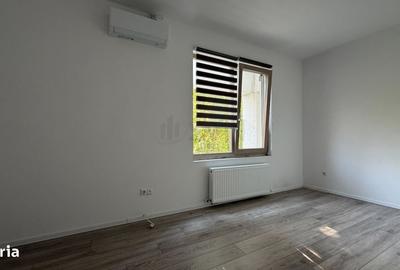 Apartament cu 4 camere semidecomandat în Iancului
