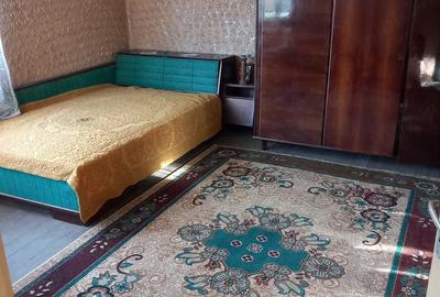 Casă cu 5 camere cu Teren 1750 Mp în Central - 2