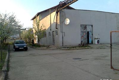 Spațiu comercial, de 2,500 mp, în Central - 3