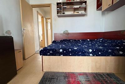 Apartament cu 3 camere semidecomandat, mobilat în Central - 3
