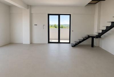 Apartament cu 3 camere în Cetate