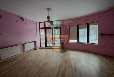 Spațiu comercial, de 112 mp, în Brotăcei